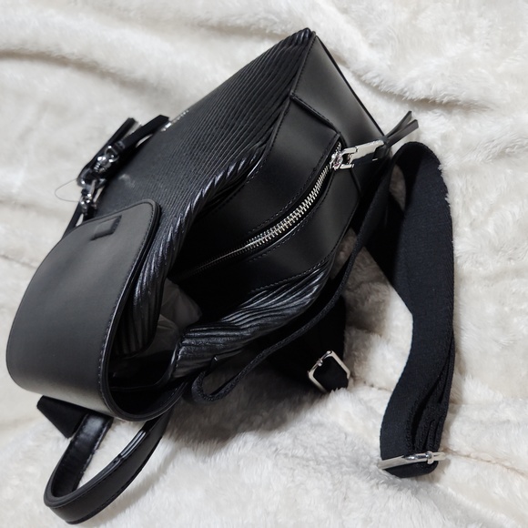 NWT Calvin Klein Millie Backpack BLACK - Picture 4 of 10